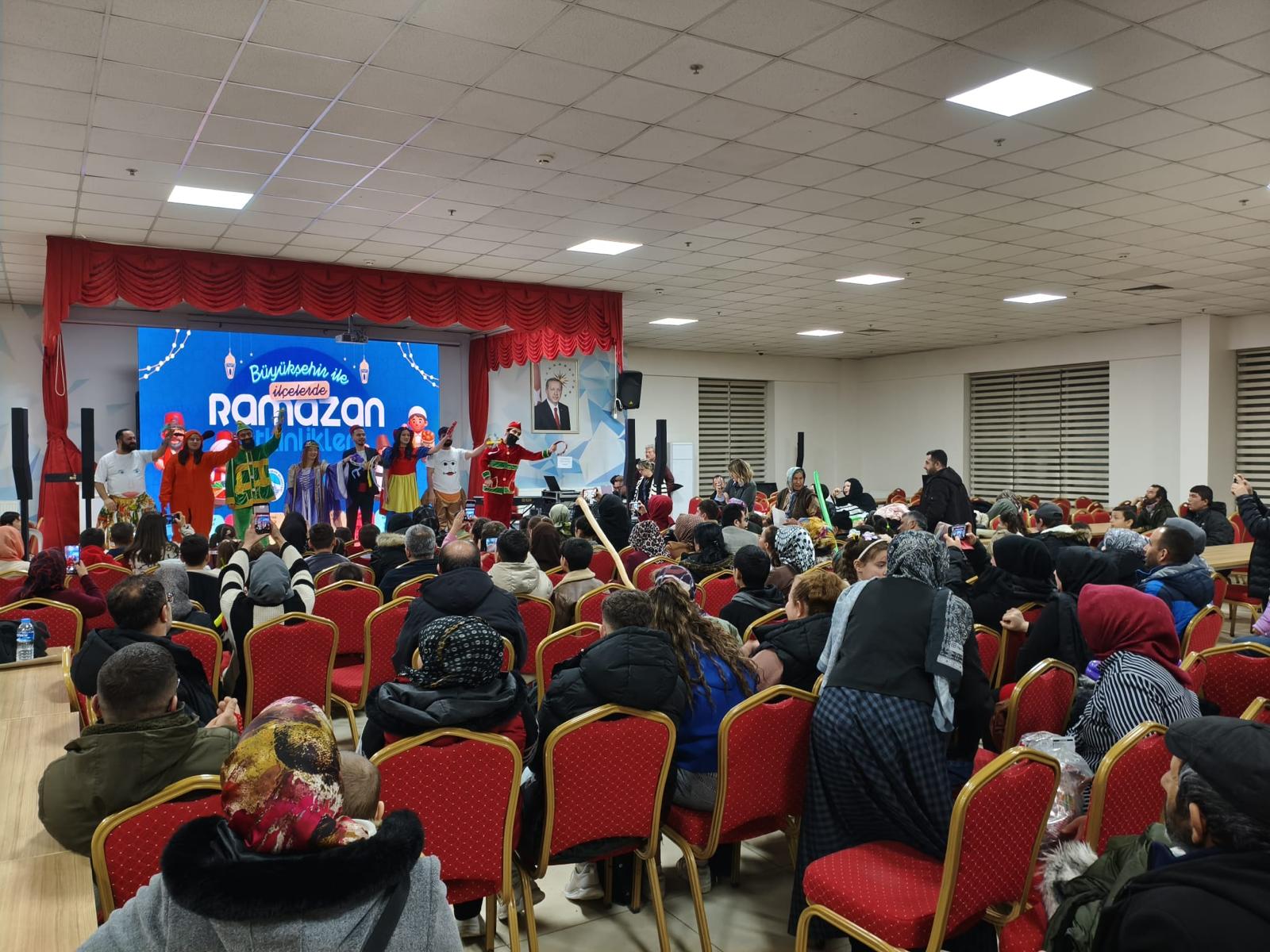 Büyükşehir, Etkinlikler ile İlçelerde Ramazan Ruhu ve Coşkusunu Yaşatıyor