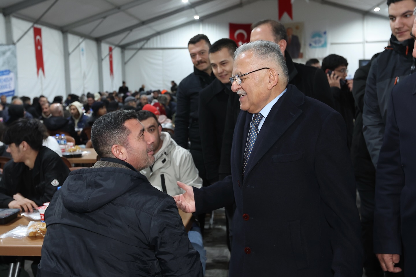 Büyükşehir’in Gönül Sofrasında Başkan Büyükkılıç’tan “Kardeşlik” Tablosu