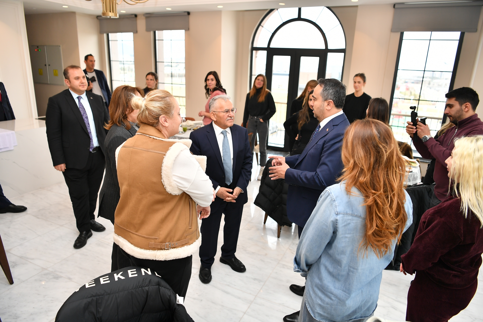 Kayseri Büyükşehir, Paris’ten Erciyes’e Tanıtım Köprüsü Kurdu