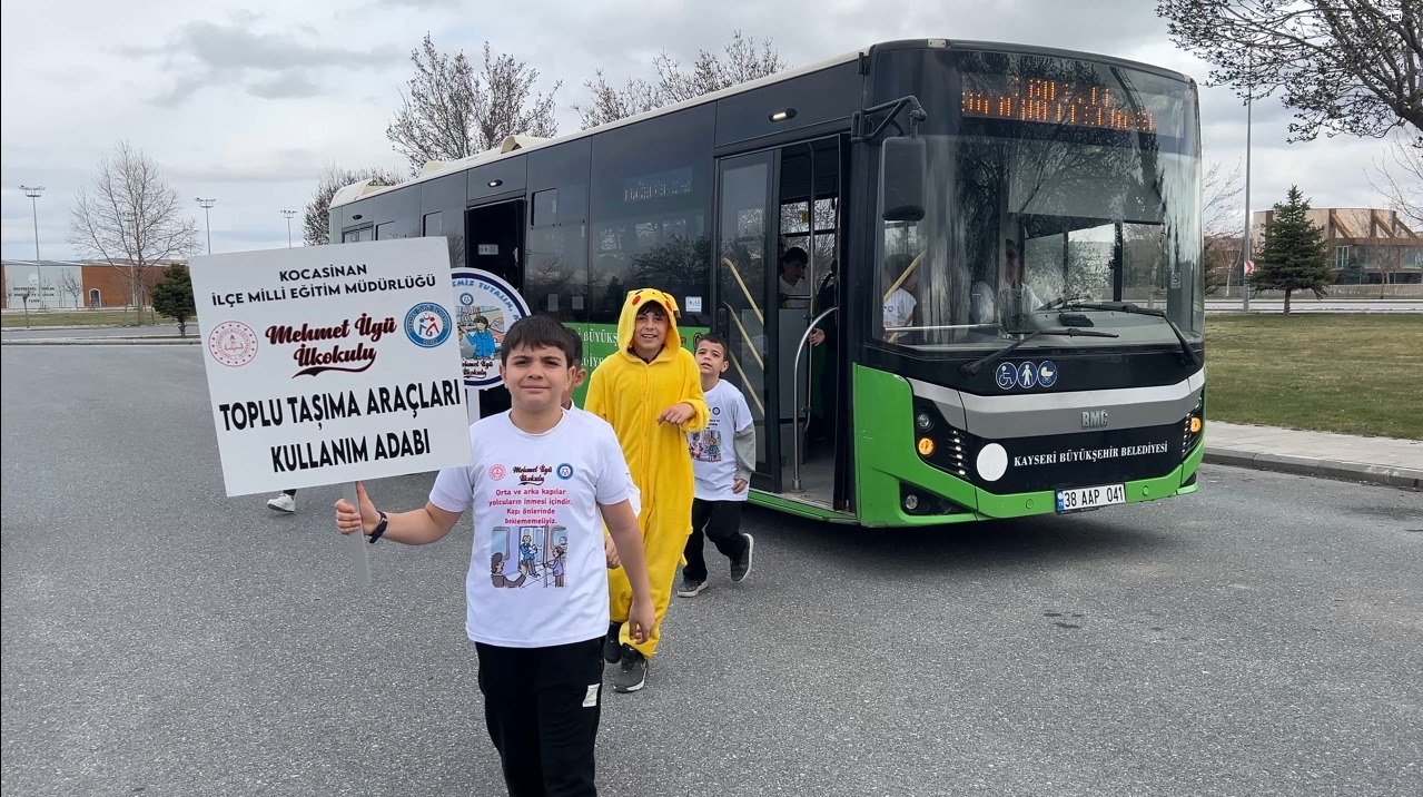 Büyükşehir, Ulaşım A.Ş. ile ‘Nezaket Yolda Kalmasın’ Projesini Hayata Geçirdi