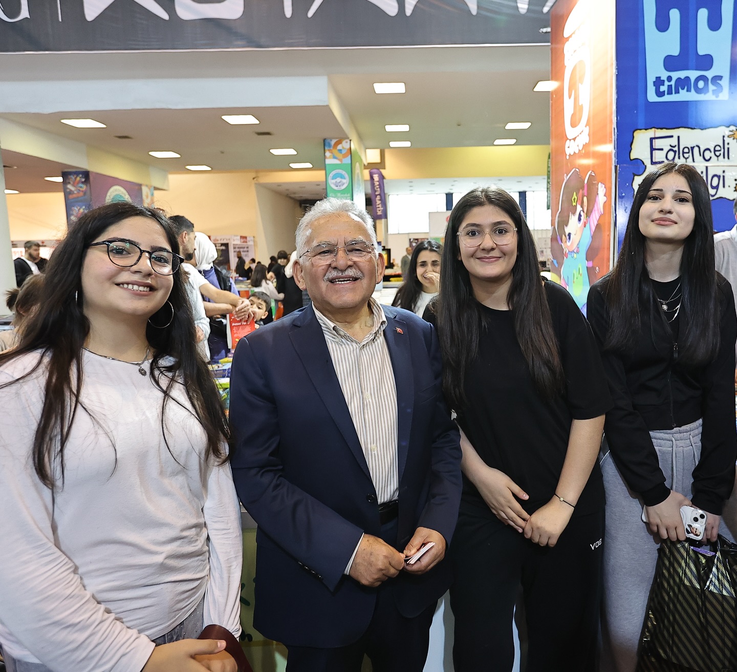 Başkan Büyükkılıç, Yenişehirlioğlu’nun Söyleşisine Katıldı