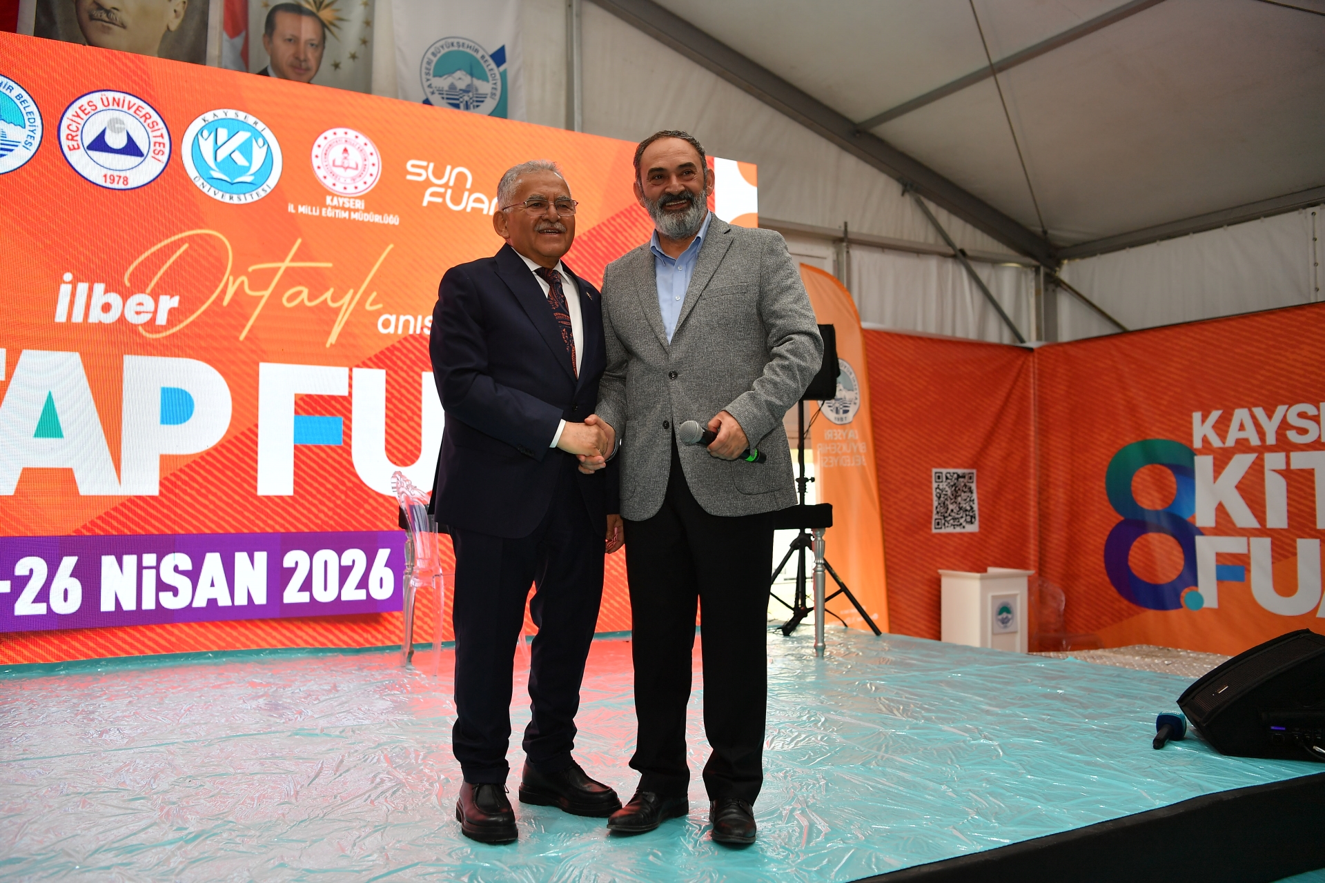 Kayseri’de 8’inci Kitap Fuarı Kapılarını Açtı: Kitap ve Kültür Dolu 10 Gün