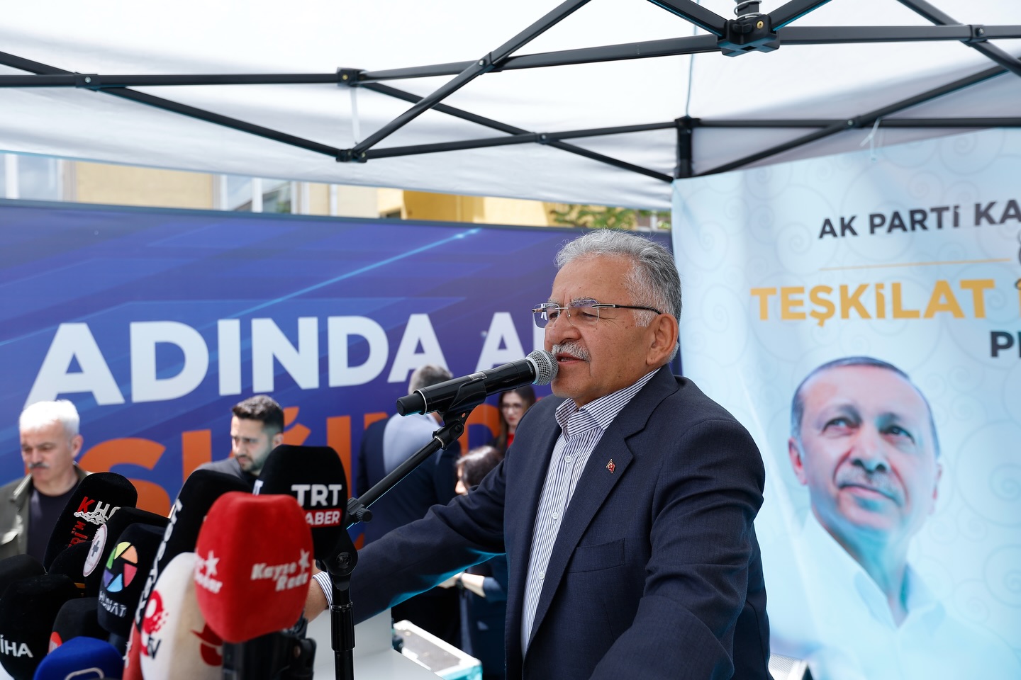 Başkan Büyükkılıç, AK Parti Teşkilatıyla Bayramlaştı
