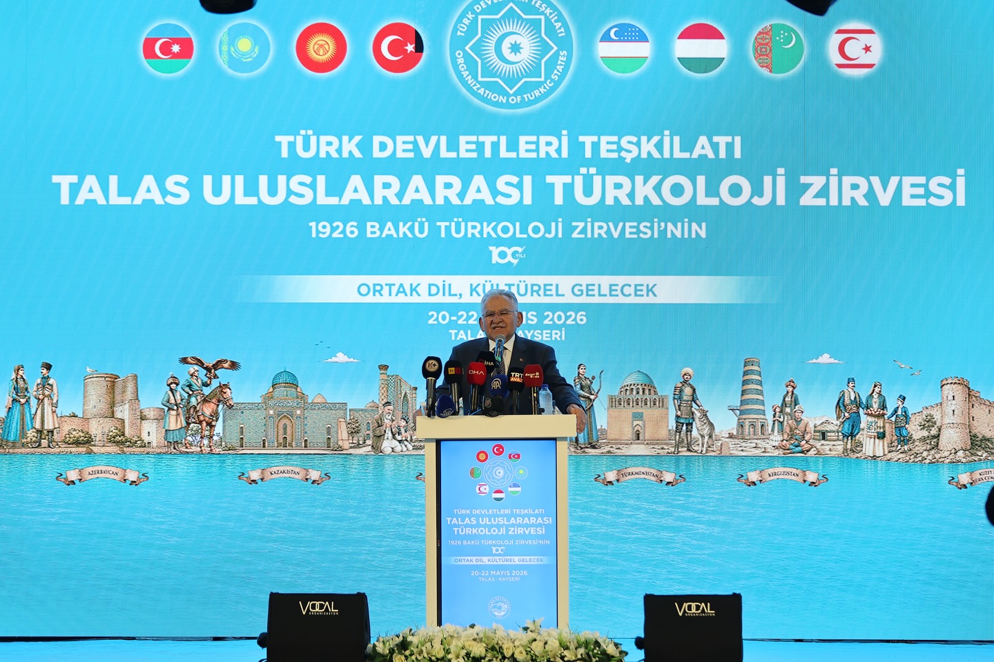 Başkan Büyükkılıç, Türkoloji Zirvesi’nde Kayseri’nin Türk Dünyası Vizyonunu Anlattı