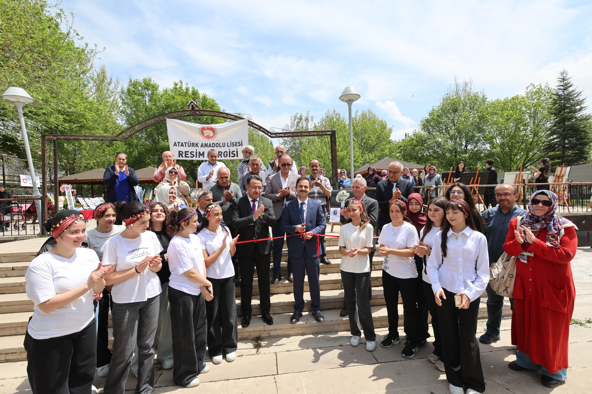 Büyükşehir’in Huzurevinde İki Kuşak Sanatla Buluştu