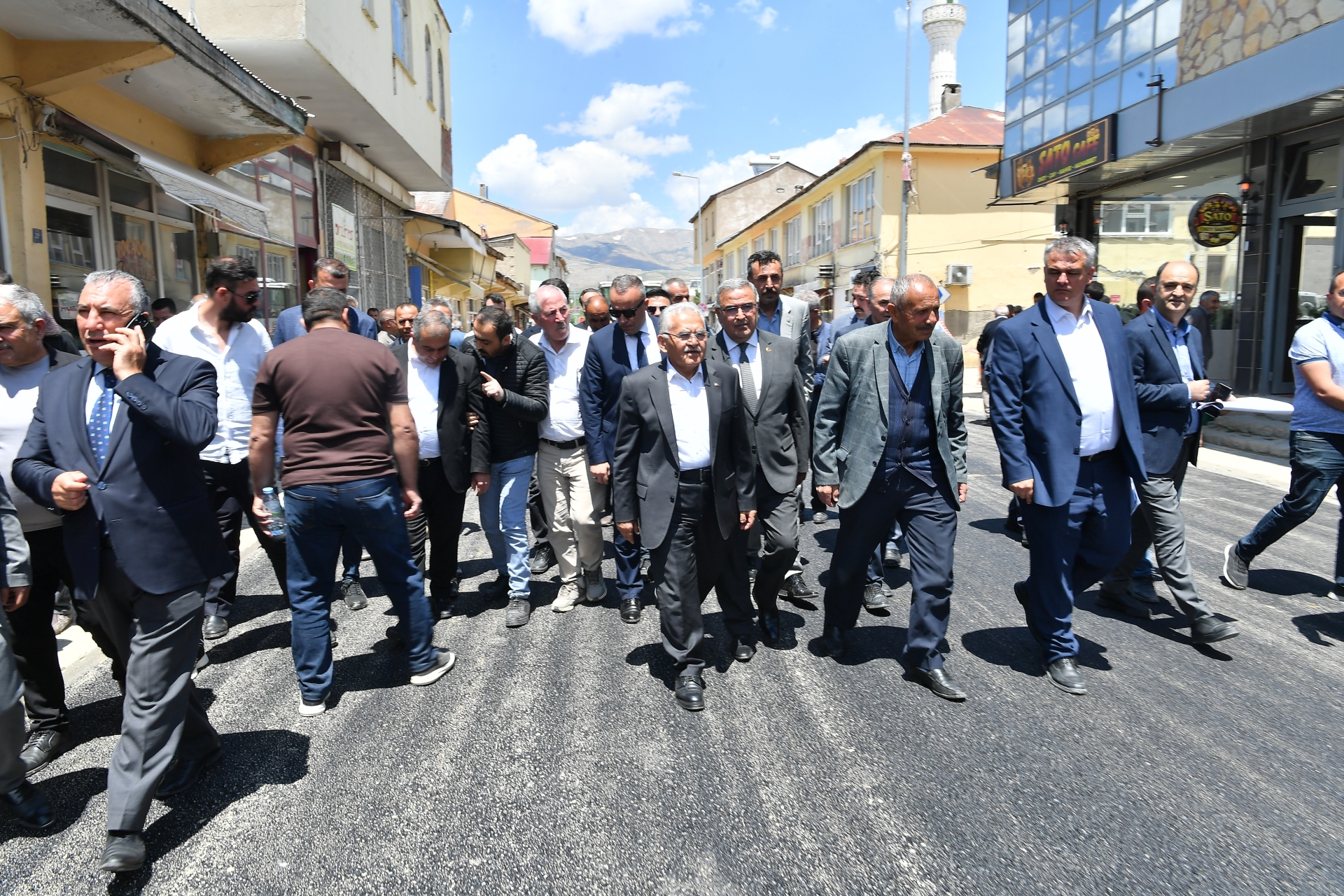 Sarız’ı Ziyaret Eden Büyükkılıç: “Birliğin, Beraberliğin, Dayanışmanın En Güzel Örneklerini Sergiliyoruz”