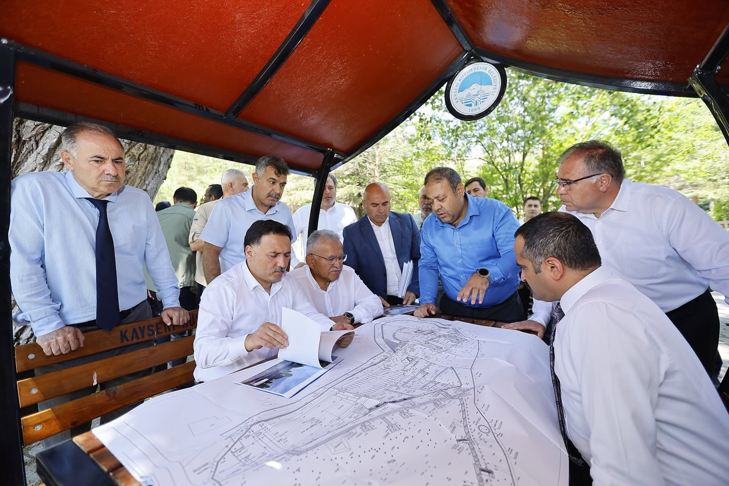 Başkan Büyükkılıç ve Vali Çiçek’ten Melikgazi Türbesi İçin Restorasyon Müjdesi