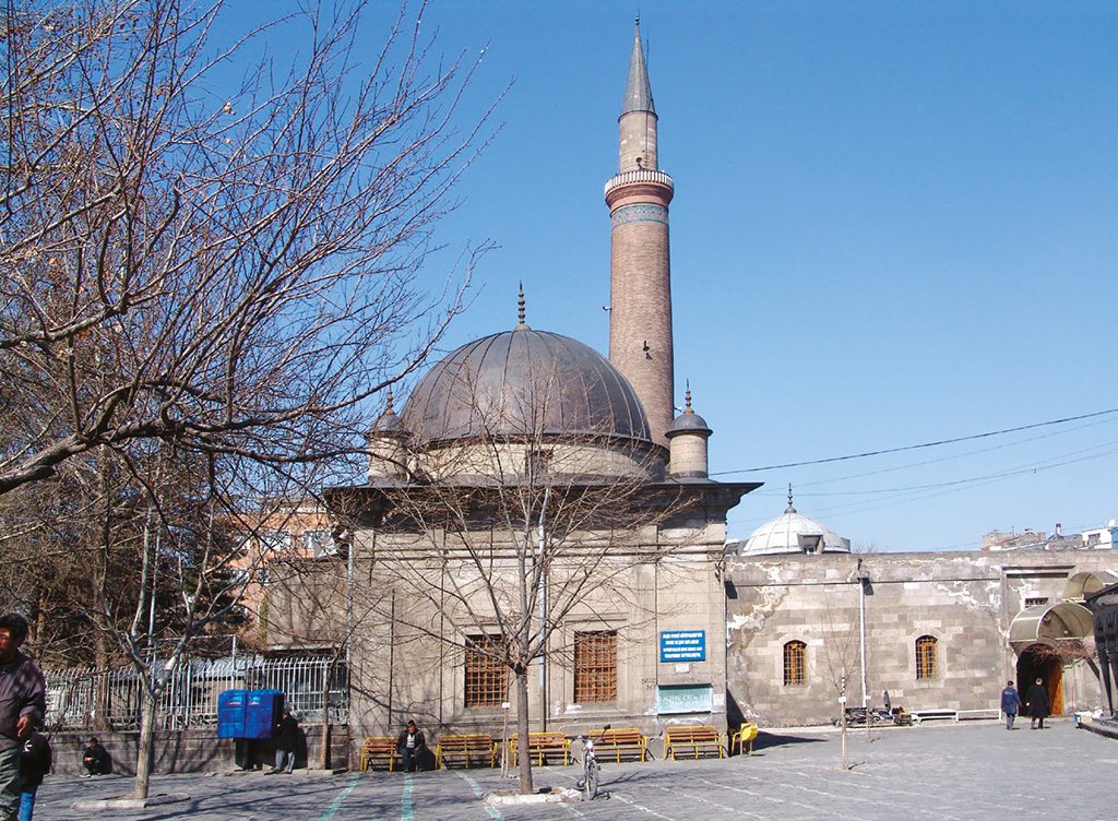 Ulu Cami ve Çeşmesi