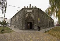 Gülük Camii ve Medresesi