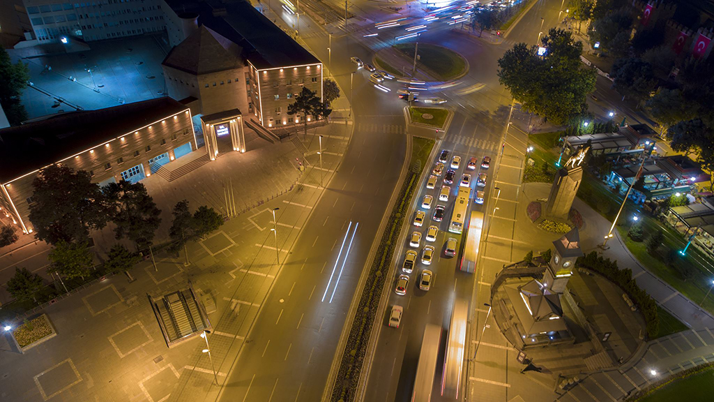 Cumhuriyet Meydanı Gece