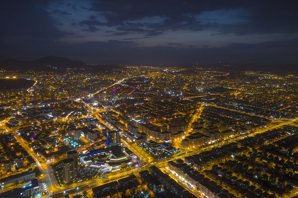 Sivas Bulvarı Gece