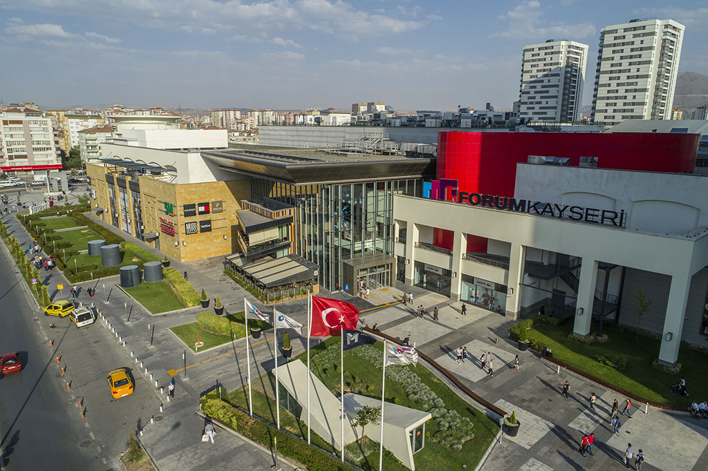 Sivas Bulvarı, Forum Meydan