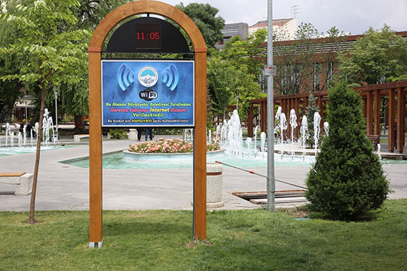22 Parkta Ücretsiz İnternet