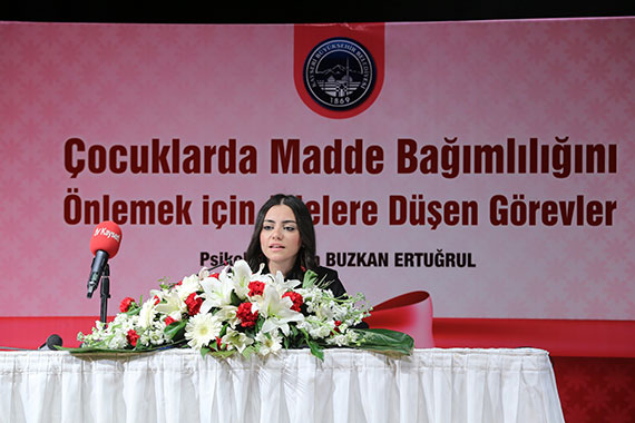 Aileler Madde Bağımlılığına Karşı Uyarıldı