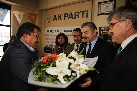 Akkışla'da Yatırımları İnceledi, 2016'yı Planladı