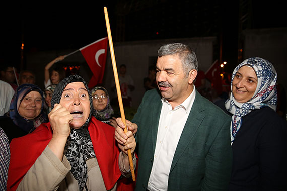 Başkan Çelik Ailece Nöbette