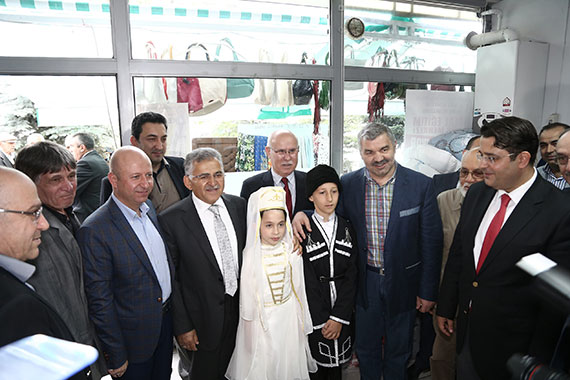 Başkan Çelik Kalpak Giydi