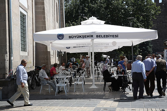 Başkan Çelik'ten Estetik Dokunuş
