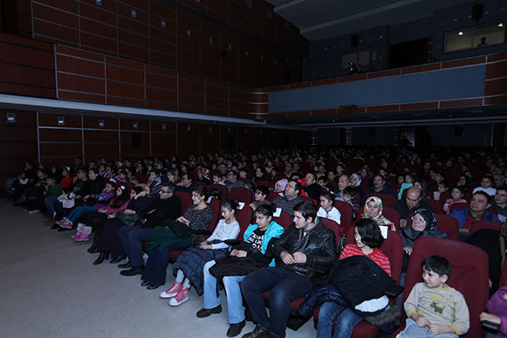 Çocuklar Rapunzel İle Eğlendi