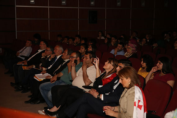 Gürcistan da Sahne Aldı