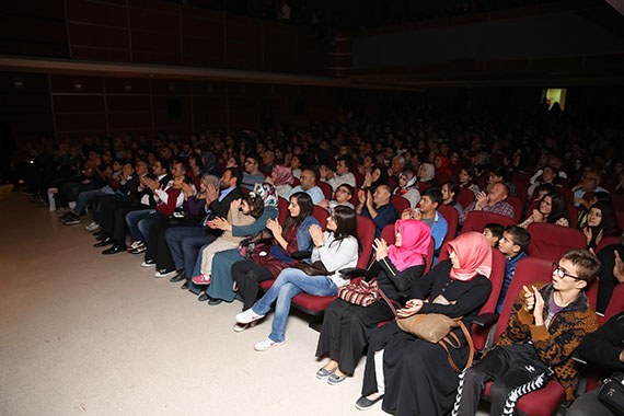 Kınalı Kuzular Kayseri'de Sahnelendi