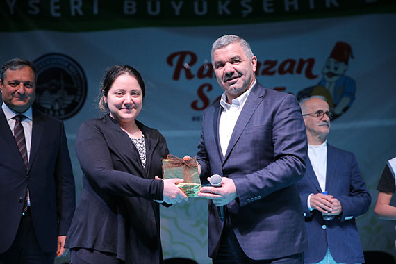 Ramazan Sokağı'ndan İlahiler Yükseldi