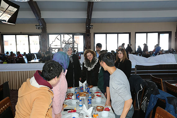 Sevginin Yolu Erciyes'ten Geçti